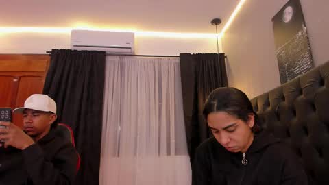 Violet and Myers online show from 11.29.25