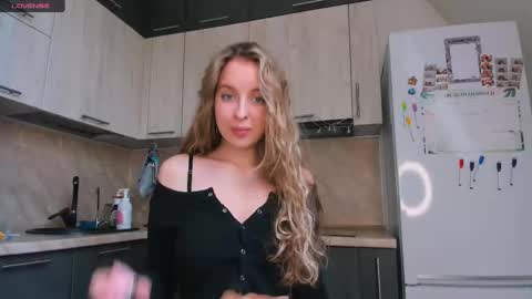 Violet online show from 02.25.25