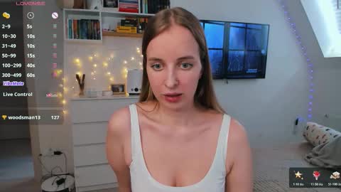 Violet online show from 03.10.26