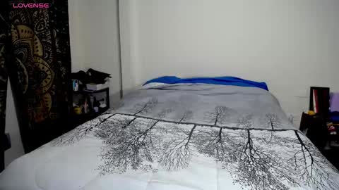  Violet  online show from 11.21.25