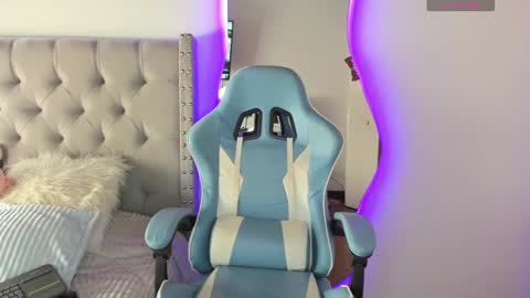  Violet  online show from 12.14.24