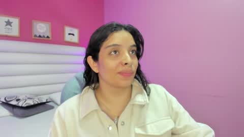 violet_sinclair online show from 05.05.26