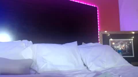 Snapshot of violet_winter97 chatting on 02.01.26 violet_winter97 online show from 02.01.26