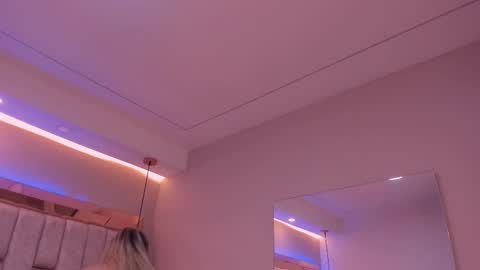 Violeta  online show from 09.16.25