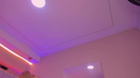 Violeta  online show from 10.21.25