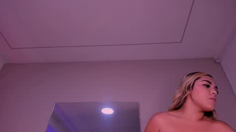 Violeta  online show from 11.28.25