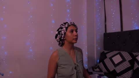 Snapshot of violeta_blaze1 chatting on 02.25.26 Violeta online show from 02.25.26