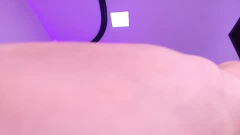 Snapshot of violeta_london chatting on 01.07.26 violeta london online show from 01.07.26