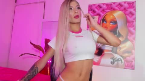 Violeta Princess Please help me with your thumbs up its important   online show from 09.26.25