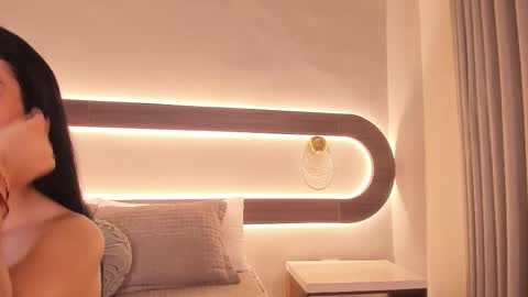 Violeta Sum online show from 02.25.26