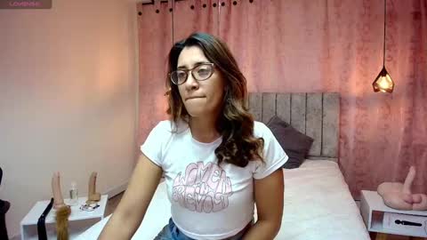 Snapshot of violetascott_ chatting on 02.28.25 VIOLETA online show from 02.28.25
