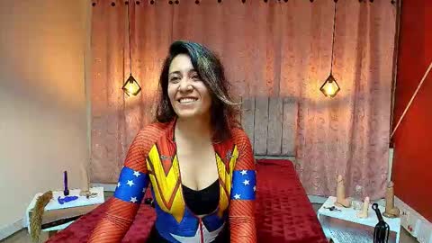 Snapshot of violetascott_ chatting on 10.01.25 VIOLETA online show from 10.01.25