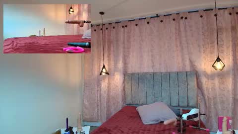 Snapshot of violetascott_ chatting on 11.29.25 VIOLETA online show from 11.29.25