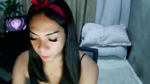 Snapshot of violeterection chatting on 06.11.26 JUVY online show from 06.11.26