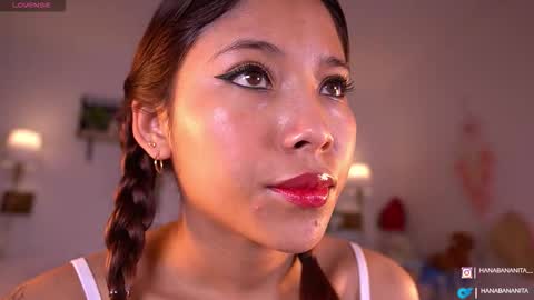 Snapshot of violeth___ chatting on 10.23.25 violeth___ online show from 10.23.25