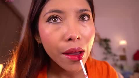 Snapshot of violeth___ chatting on 12.03.25 violeth___ online show from 12.03.25