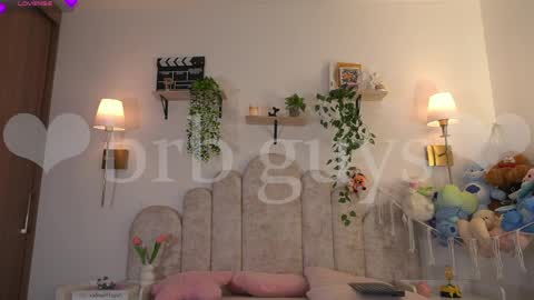 violeth___ online show from 04.07.26