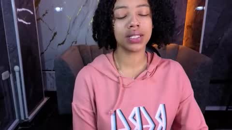 violeth_b online show from 10.28.25