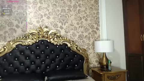 VioletLux online show from 11.09.25