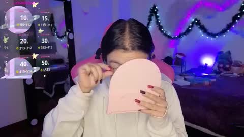 Snapshot of violetqs chatting on 01.06.26 online show from 01.06.26