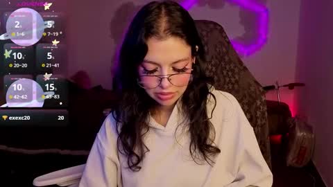 Snapshot of violetqs chatting on 02.24.26 online show from 02.24.26