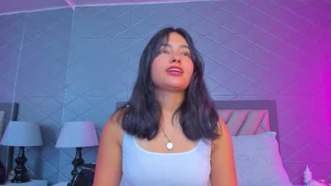 Violet Rousse online show from 02.02.26