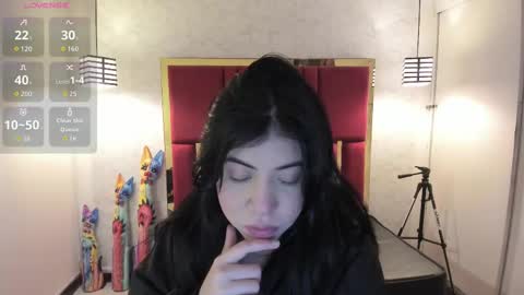 Snapshot of violetsmith_3 chatting on 10.12.25 Violeta online show from 10.12.25