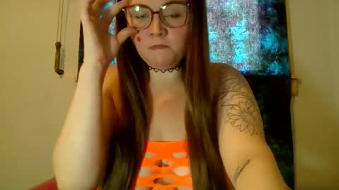 Snapshot of violetsunflower chatting on 05.23.26 VioletSunflower online show from 05.23.26