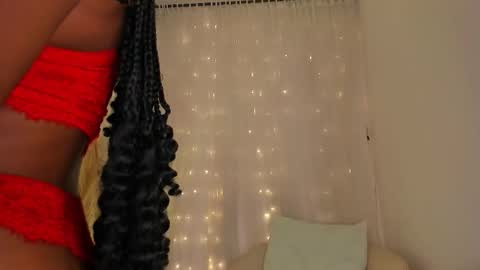 violett23_ online show from 11.22.25