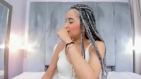 Violett  online show from 10.31.25