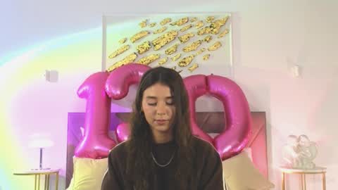 Snapshot of violetta_finch chatting on 10.26.25 violetta_finch online show from 10.26.25