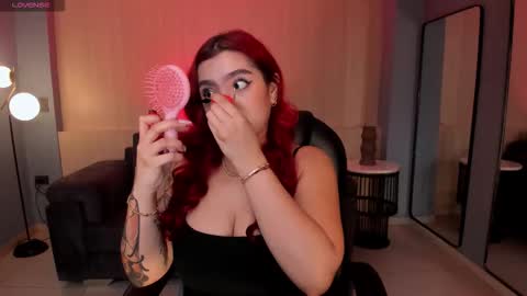 Violett Castel online show from 10.30.25