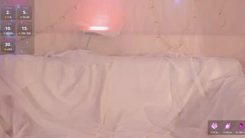 Violett Castel online show from 10.31.25