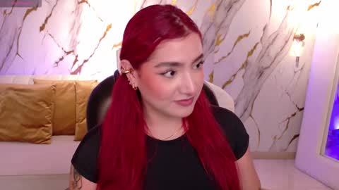 Violett Castel online show from 11.19.25