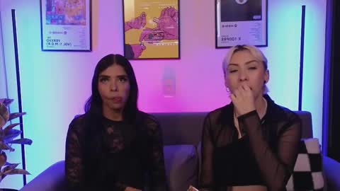 Snapshot of violettgrey_ chatting on 11.17.25 Violet online show from 11.17.25