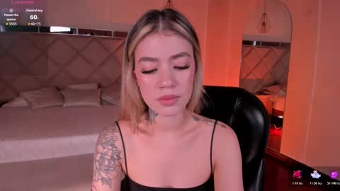 Violett  online show from 11.20.25