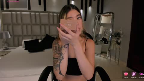 Violett  online show from 03.27.26