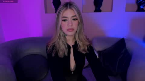 Violett  online show from 05.06.26