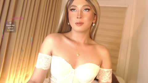 Best Of Both Worlds online show from 01.24.25