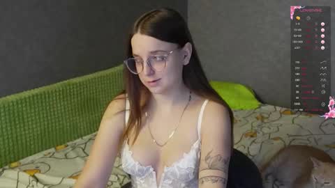 Violet online show from 03.05.26