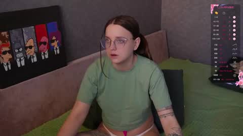 Violet online show from 04.06.26