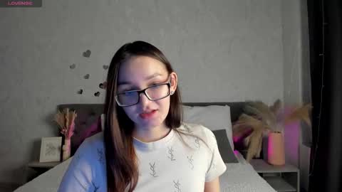 Violla online show from 10.17.25