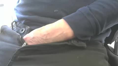 Snapshot of vipercopperhead88 chatting on 02.17.25 vipercopperhead88 online show from 02.17.25