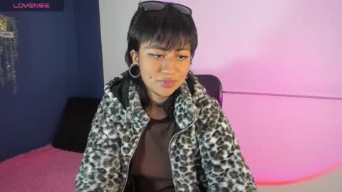 Snapshot of viperlix_ chatting on 12.15.25 viperlix_ online show from 12.15.25