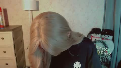 Pearl online show from 12.18.25