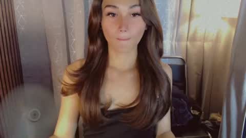 Snapshot of virgenpearl chatting on 07.14.26 Pearl online show from 07.14.26