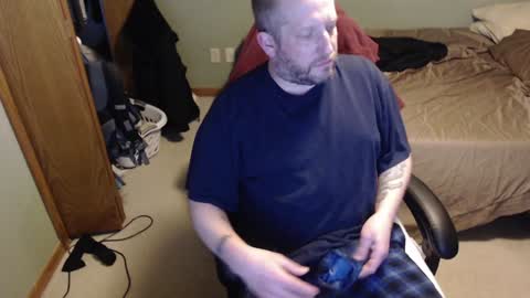 Snapshot of virgilraptor chatting on 02.02.25 virgilraptor online show from 02.02.25