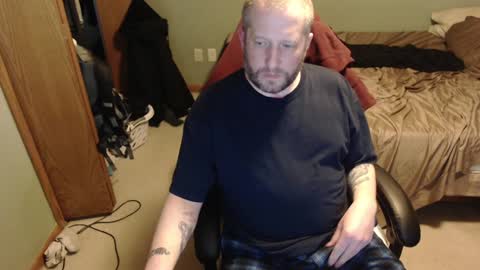 Snapshot of virgilraptor chatting on 02.03.25 virgilraptor online show from 02.03.25