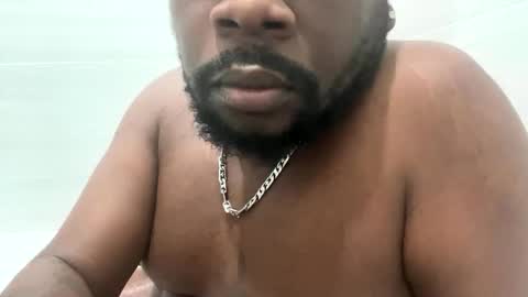 Elle Hood online show from 12.01.25