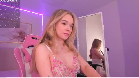 Chloe online show from 02.25.25